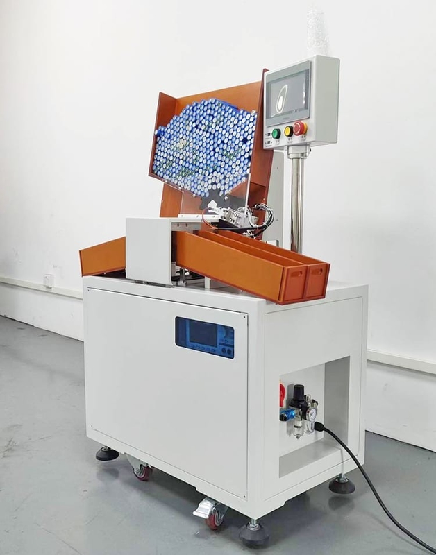 Lithium Battery Cell Automatic Sorting Machine 5 Channel For 18650 / 21700 Cell